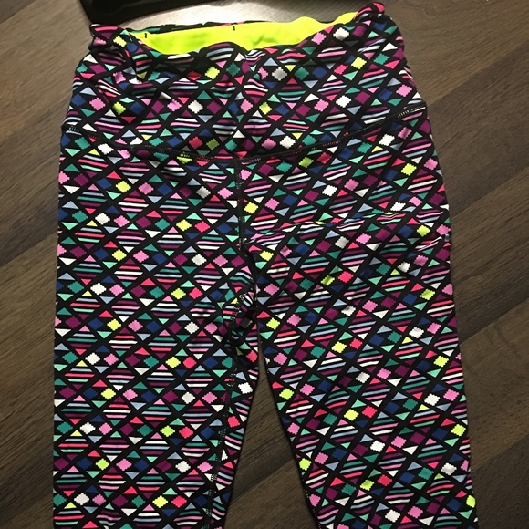 Victoria's Secret Workout Set - Picture 2 of 4